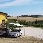 Agriturismo La Stradaccia * Ginestreto