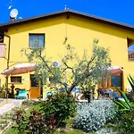 Farm stay Agriturismo La Stradaccia