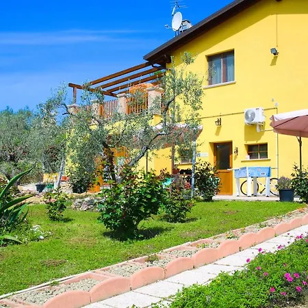 Agriturismo La Stradaccia * Ginestreto