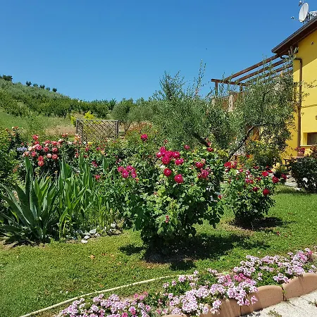 Agriturismo La Stradaccia *